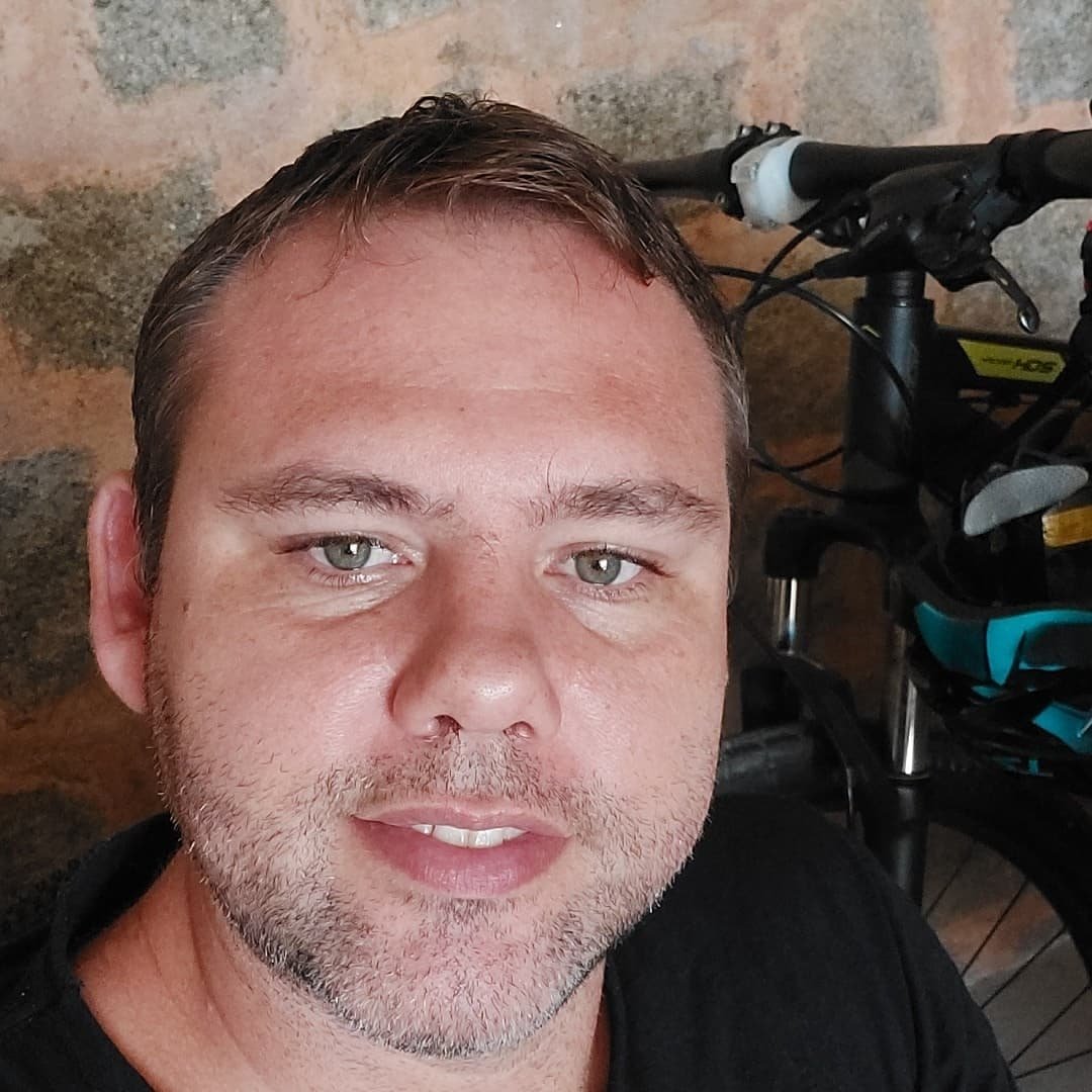 Nelson Veloso